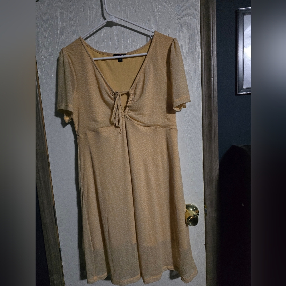 Yellow Randsom Short Sleeve Dress with Tie Front